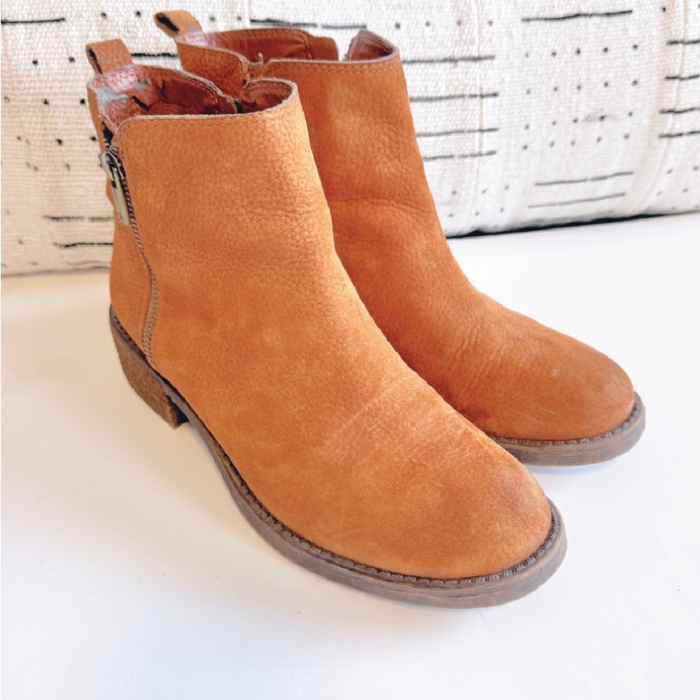 Lucky Brand Double Zip Tawny Brown Suede Booties